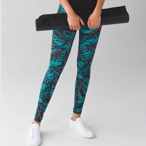Lululemon Wonder Under high rise pants 30”- size 4-black and teal